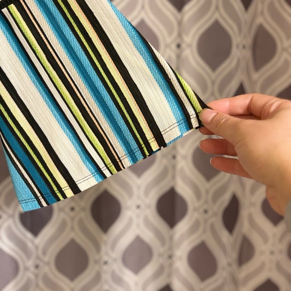 Cute multi colored striped top! - Picture 4 of 4